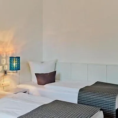 Hotell Arthotel Ana Messe 3*