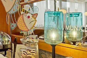 Arthotel Ana Messe Hotell