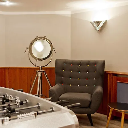 Hotell Arthotel Ana Messe