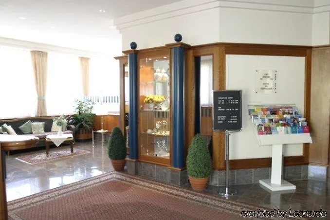 Hotell Arthotel Ana Messe 3*