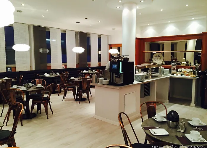 Hotell Arthotel Ana Messe 3*